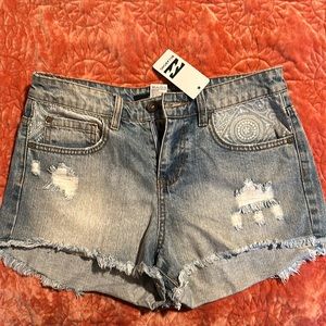 Billabong Jean shorts
